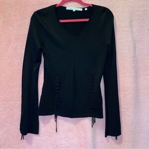 Max Studio Black Longsleeve V-cut Top Shirt Criss Cross Stitch Torso Chic Medium